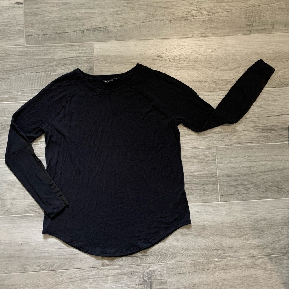 Athleta top